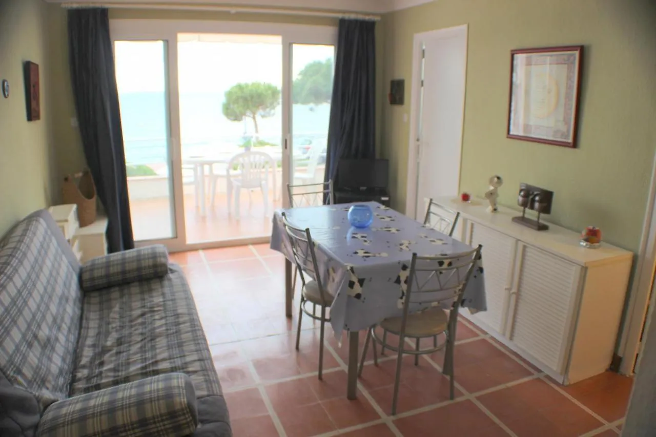 Berganti Apartment Roses Spain