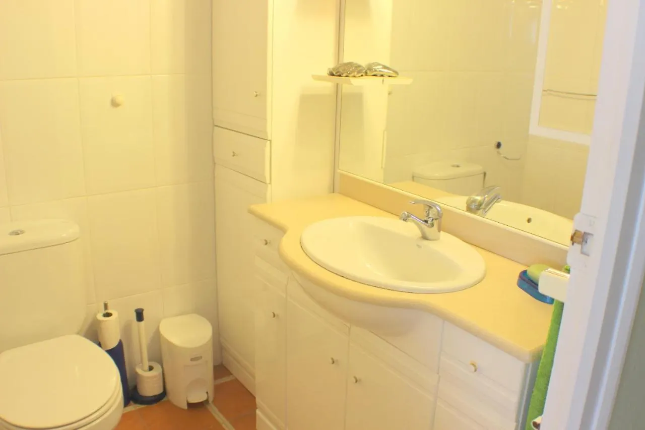 Berganti Apartment Roses Spain
